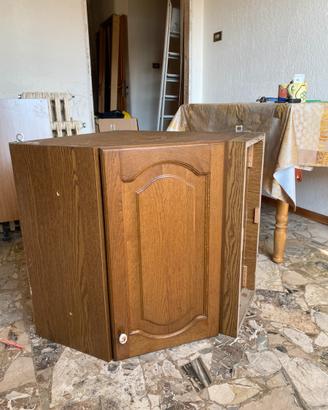 Pensile ad angolo in legno da cucina