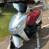 Scooter 50 Peugeot Kysbee