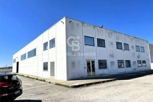 Capannone industriale - Brindisi