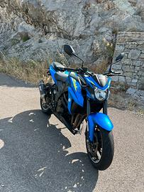 Suzuki Gsx-s 750
