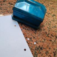 perforatrice vintage per carta