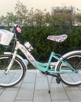 Bici monopattino e pattini con kit paracolpi