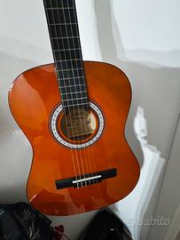 Chitarra classica come nuova