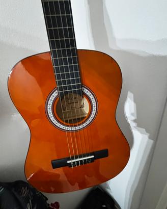Chitarra classica come nuova