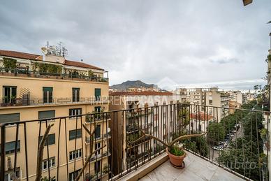 Elegante appartamento panoramico villafranca