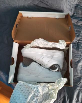Nike Air Force 1 n.38 Nuove !!