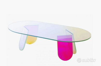 Tavolino ovale di vetro