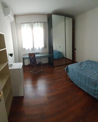 Stanza con bagno privato