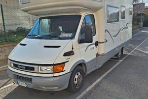 camper mansardato mobilvetta icaro s 11