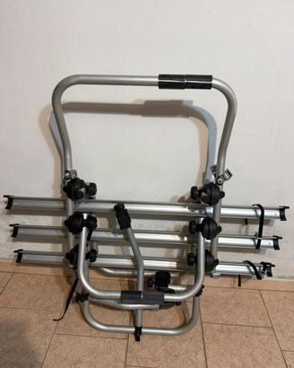 Porta biciclette per auto