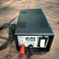 Alimentatore da banco