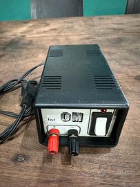 Alimentatore da banco