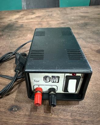 Alimentatore da banco