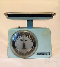Bilancia da cucina Stube vintage anni '60 azzurra