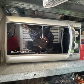 Forno a microonde Delonghi