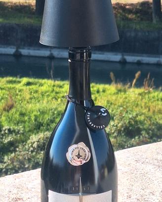 'Piroga" Bottiglia Lampada Led Nera 