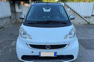 Smart fortwo cabrio 0.8 cdi pulse neopatentati
