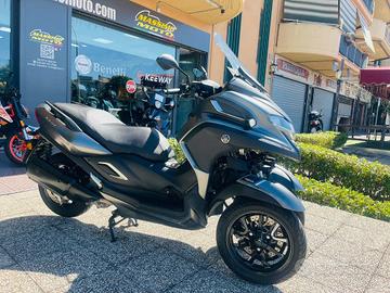 YAMAHA Tricity 300 TUTTO INCLUSO ANCHE PASSAGGIO