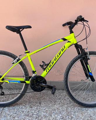Bicicletta montana da ragazzo da 26 pollici
