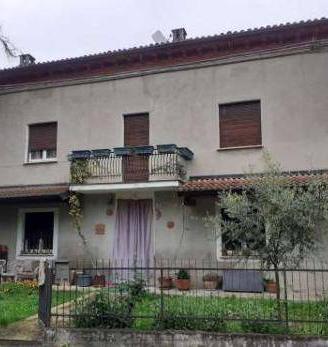 Immobile in asta di 387 m² con 4 locali e box auto