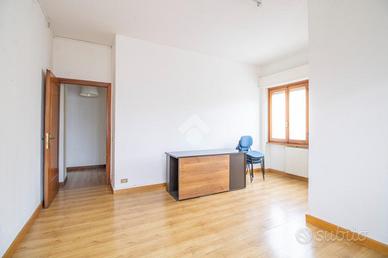 4 LOCALI A RIETI