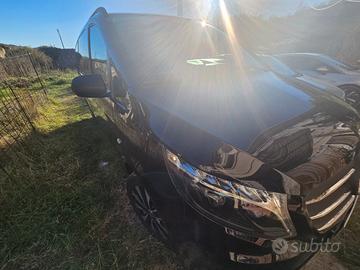 Mercedes Viano 9 posti 