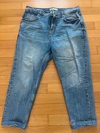 Pantaloni jeans