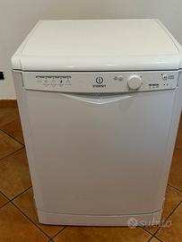 Lavastoviglie INDESIT libera installazione