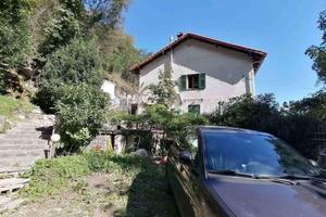 Immobile in asta di 316 m² con 3 locali a Davagna