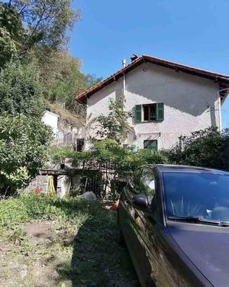 Immobile in asta di 316 m² con 3 locali a Davagna
