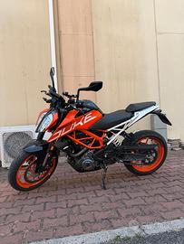 KTM Duke 390