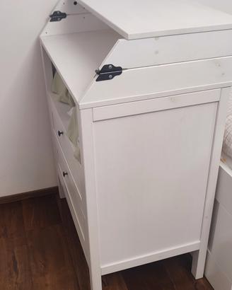 Fasciatoio con cassettiera