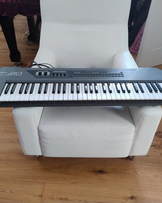 sintetizzatore vintage Roland jx-1