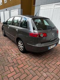 Fiat Croma 1.9 Multijet Emotion