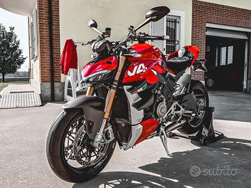 Ducati Streetfighter V4S - Full Akrapovic e Carbon