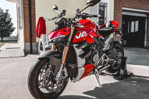Ducati Streetfighter V4S - Full Akrapovic e Carbon
