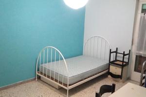 Ultima singola studentessa terminal centro