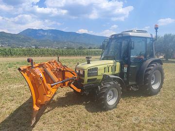 trattore  frutteto con lama neve