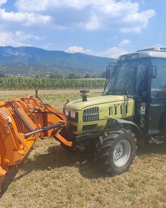 trattore  frutteto con lama neve