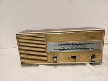 Radio d'epoca MIVAR