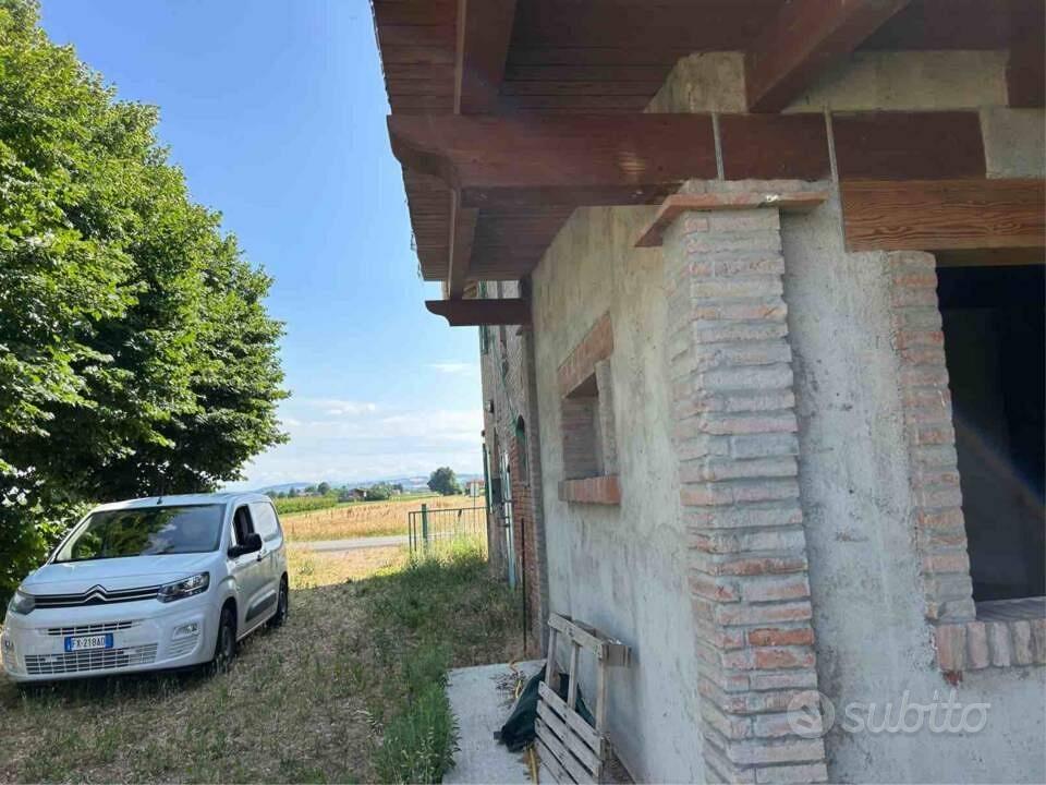 Immobile in asta di 246 m² con 4 locali a Castel G
