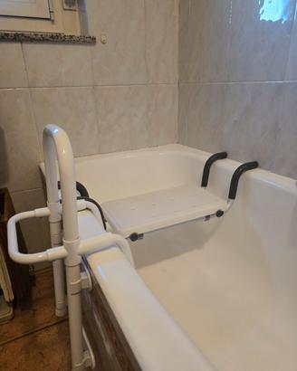 Ausilio per anziani, vasca da bagno