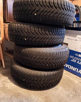 Gomme Michelin Alpin 185/60 R15 88 T