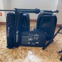 Casse + mixer + microfono + asta+ due leggii