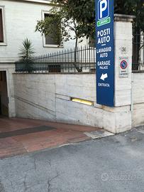 Posto auto in Garage