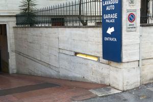 Posto auto in Garage
