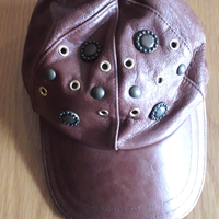 Cappello in vera pelle