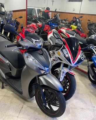 Honda sh 300 i abs sport