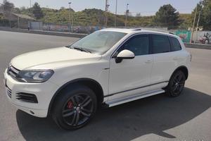 Volkswagen touareg R line  3000 V 6 245 cv