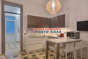 CENTRO STORICO – Via Biscottai – Bilocale al 1° p.
